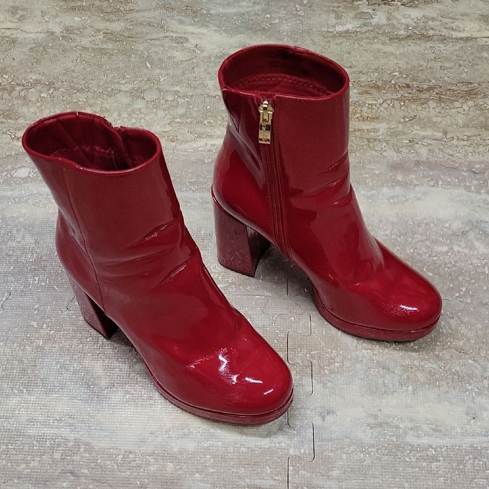 LIMELIGHT WOMENS ANKLE UP SHOES UP IN BACK 3.5. SIZE 6